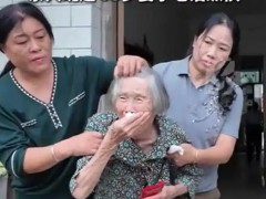 93岁妻子与20岁丈夫终于“相见”，一场跨越时空的相见让所有人泪目