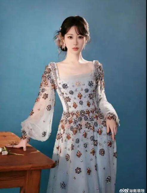 杨紫获白玉兰奖最佳女主