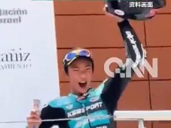 13岁中国小将8战7冠称霸欧洲赛场,连续斩获两回合冠军